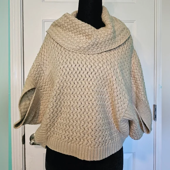 The Limited Cowl Neck Tan Short Sleeve Batwing Sweater Women's Size S - Picture 1 of 14